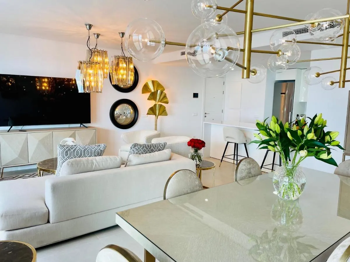Luxury 3 Bedroom Penthouse Fuengirola Appartamento