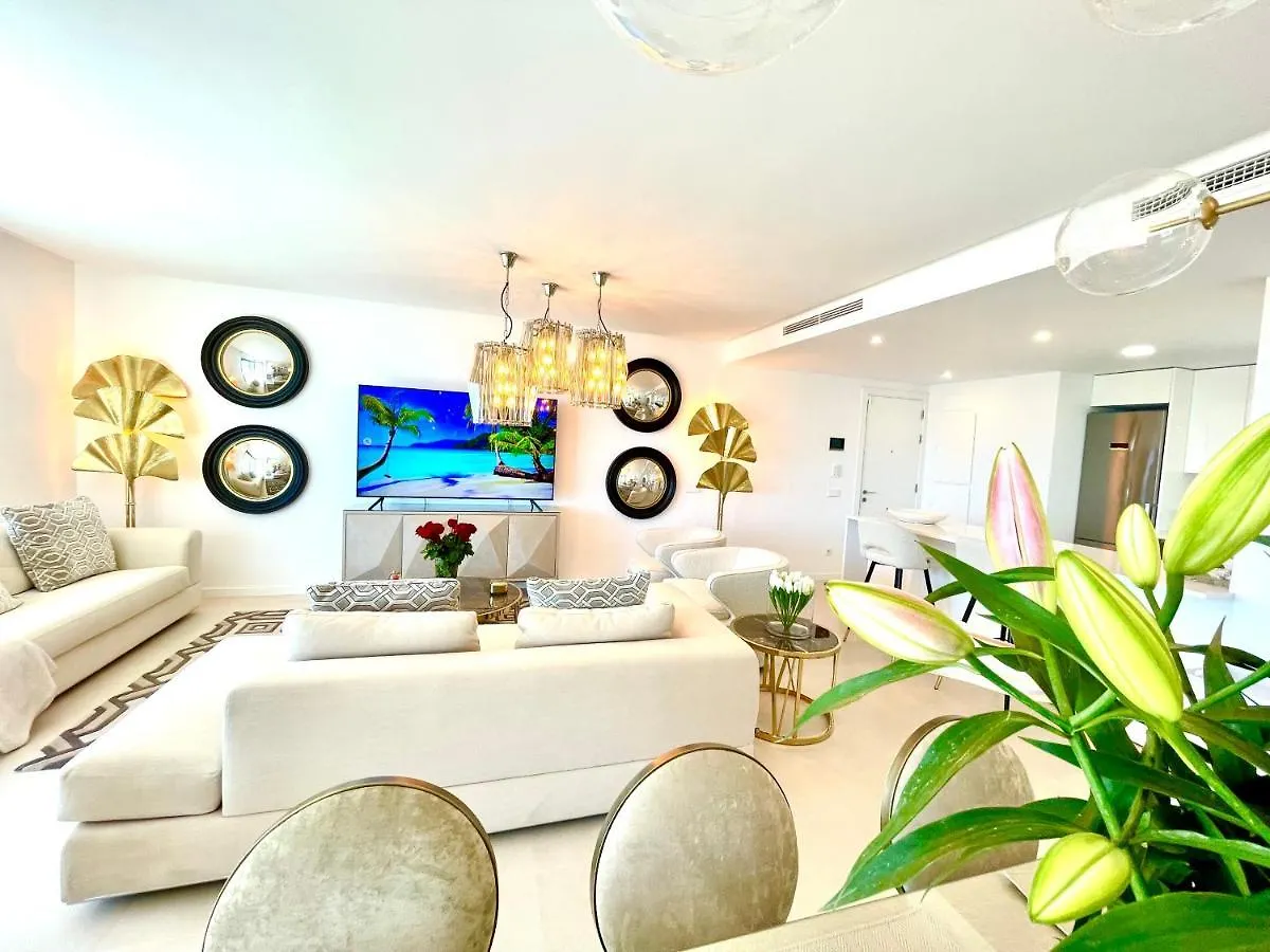 Luxury 3 Bedroom Penthouse Fuengirola Lägenhet