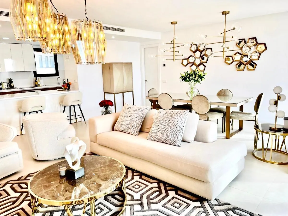 Lägenhet Luxury 3 Bedroom Penthouse Fuengirola